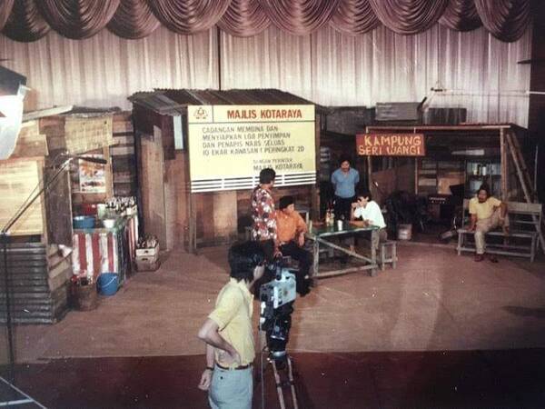 Recording sitcom SYYY...
