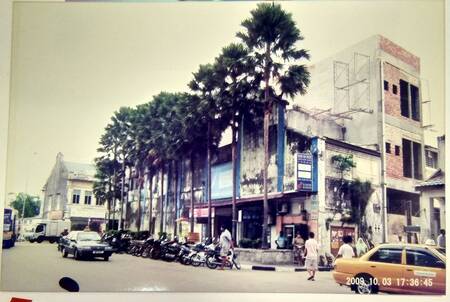 Depan metro kajang laluan ke kfc kajang .