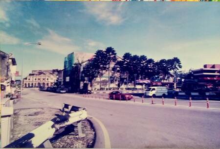 Satu masa dulu , lokasi sebelah metro plaza Kajang.