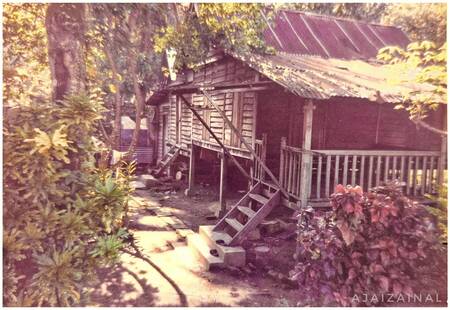 Sebuah rumah di Kampung Masjid Bangi sekitar akhir tahun 80an