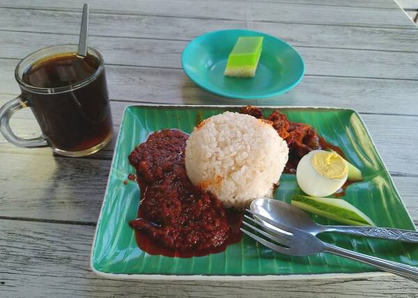 Nasi Lemak Mak Ngah @ Che Lah 1974 Nasi Lemak Mak Ngah @ Che Lah 1974