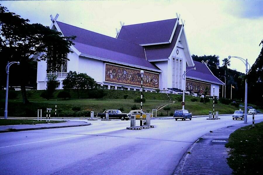 35mm-slide-museum-kuala-lumpur-malaya-1965.jpg