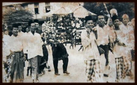 Perarakan Maulid Nabi di Pekan Bangi, 1957 Perarakan Maulid Nabi di Pekan Bangi, 1957