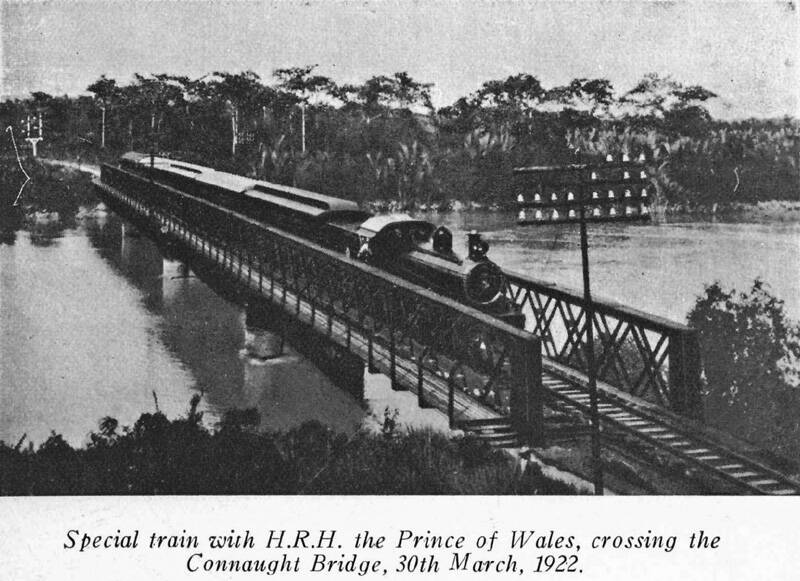 special_train_connaught_bridge_30_march_1922.jpg